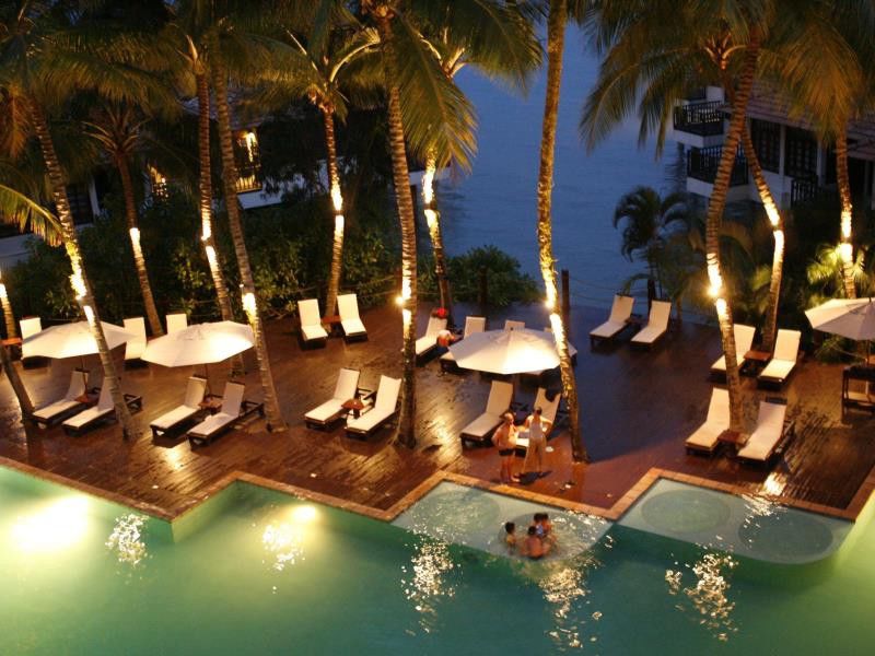 Hotel Avillion Port Dickson Exterior foto The pool at the resort